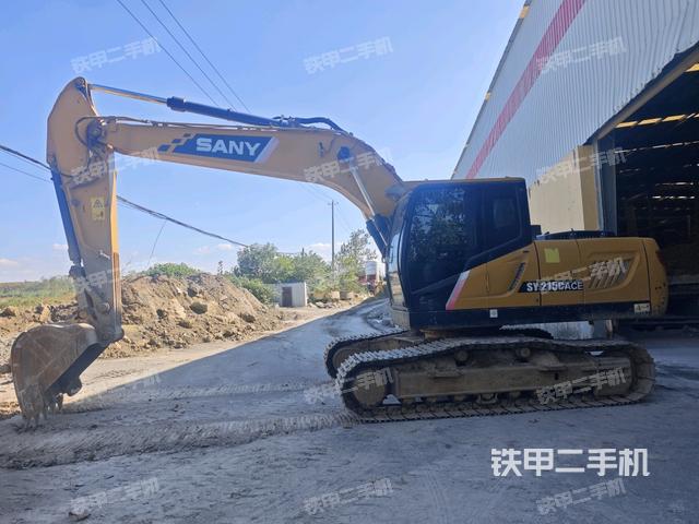 三一重工SY215C挖掘機