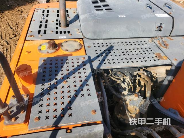 氣門室蓋螺絲特寫(上車部件) 氣門室蓋螺絲特寫(上車部件)
