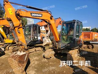 斗山DX55-9CN挖掘机实拍图片