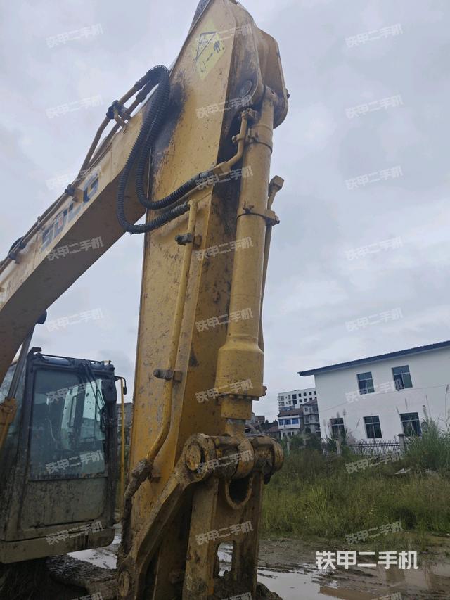 小臂整體右前（工作和回轉(zhuǎn)裝置）