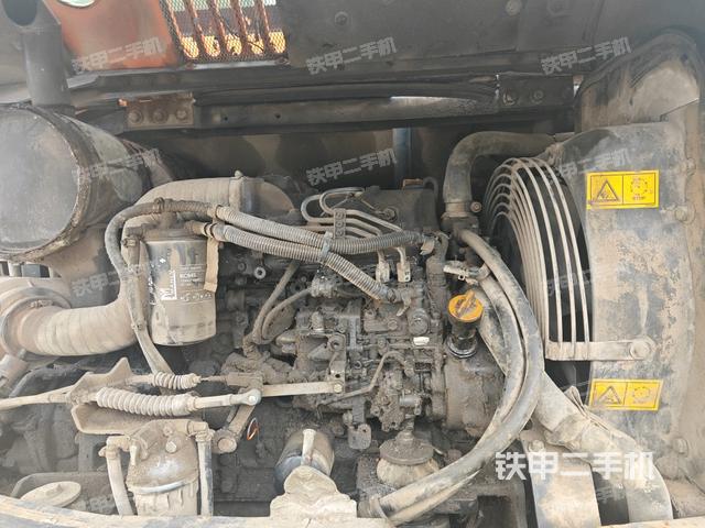 發(fā)動(dòng)機(jī)室(上車部件) 發(fā)動(dòng)機(jī)室(上車部件)