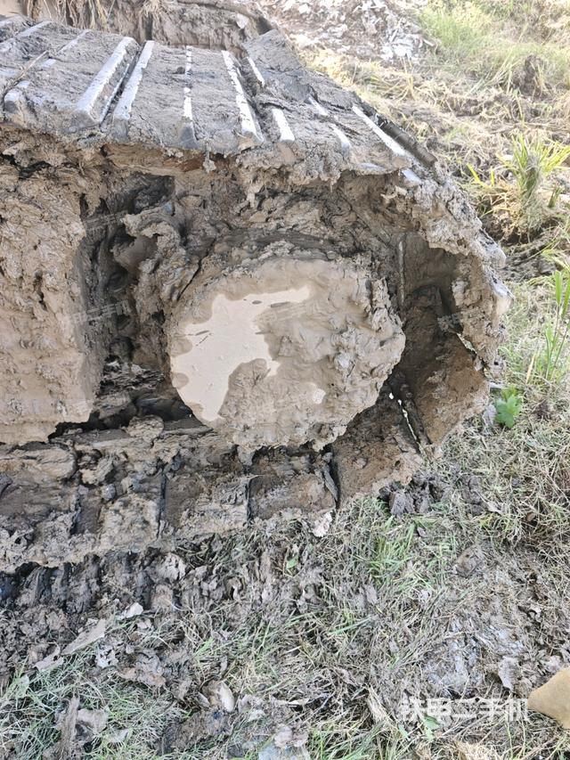 右驱动轮（行走机构）