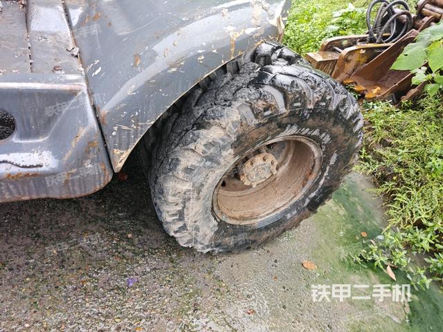 左導向輪(行走機構(gòu)) 左導向輪(行走機構(gòu))