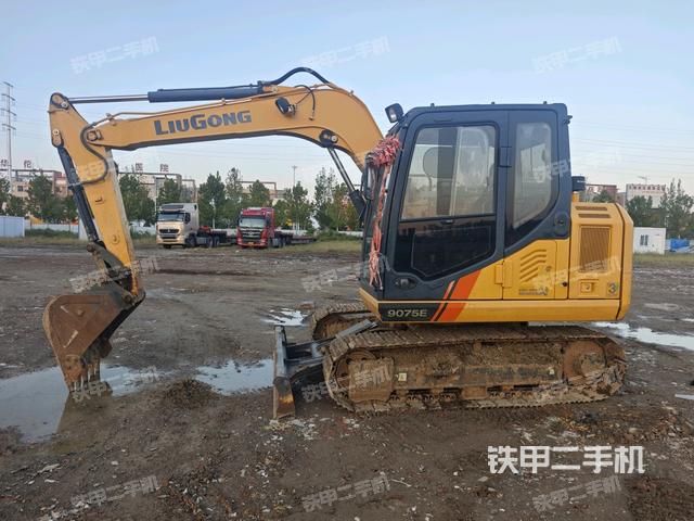 柳工CLG9075E挖掘機