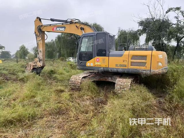 徐工XE200DA挖掘机