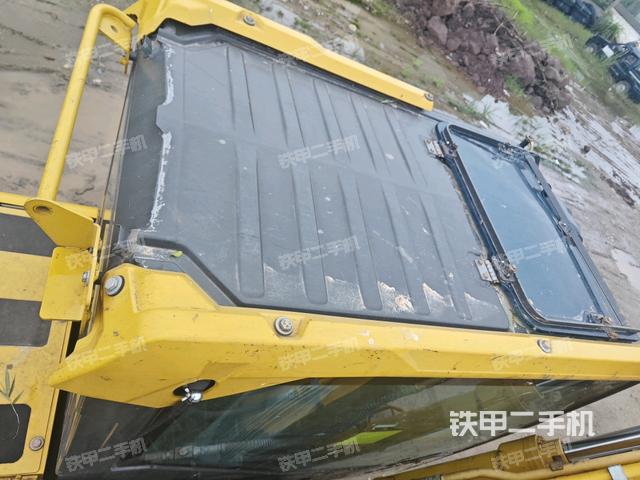 駕駛室頂部俯視（上車部件）