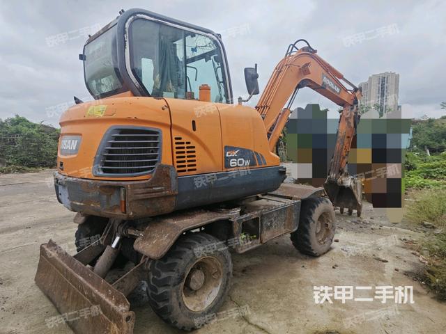 右后45(整機(jī)外觀) 右后45(整機(jī)外觀)