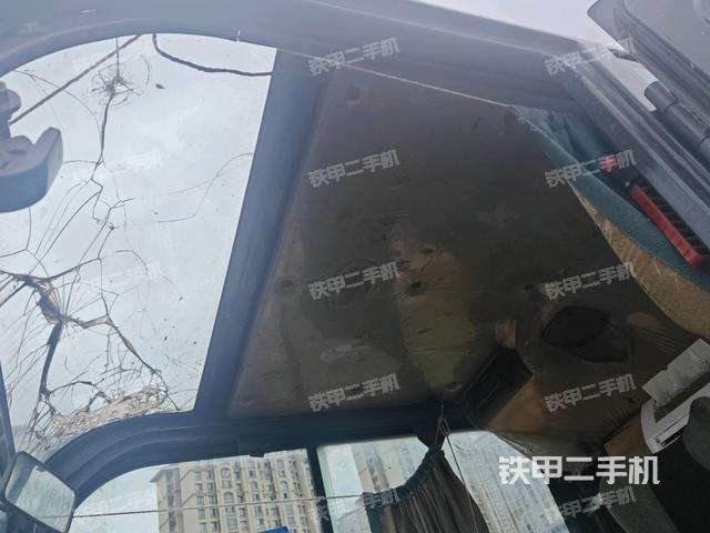 頂棚整體(駕駛室部分) 頂棚整體(駕駛室部分)