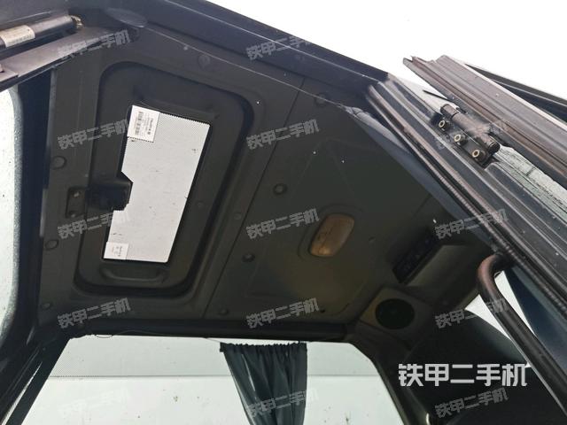 頂棚整體(駕駛室部分) 頂棚整體(駕駛室部分)