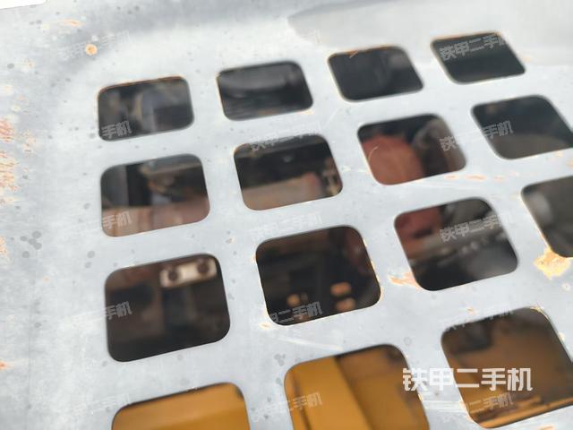 發(fā)動機整體俯視(整機外觀) 發(fā)動機整體俯視(整機外觀)