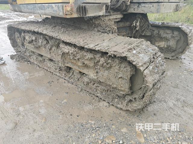 左側(cè)履帶整體?（行走機(jī)構(gòu)）