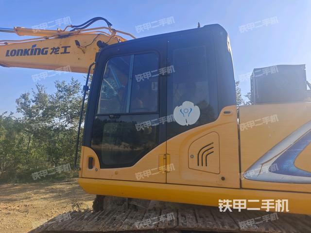 驾驶室左前45度（驾驶室部分）