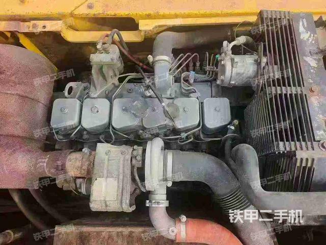 发动机整体俯视(整机外观) 发动机整体俯视(整机外观)