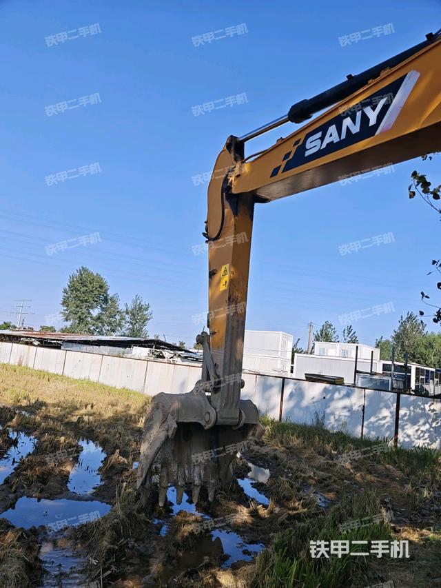 小臂整体左后（工作和回转装置）