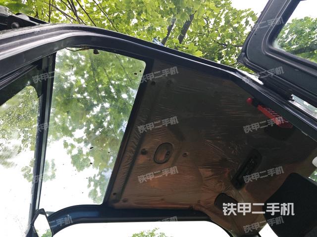 頂棚整體(駕駛室部分) 頂棚整體(駕駛室部分)