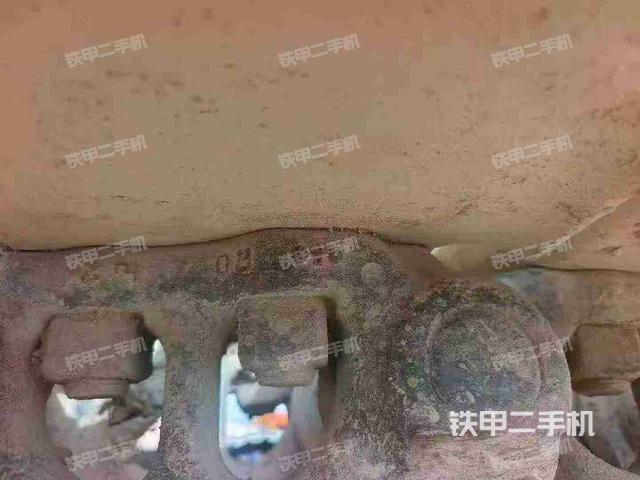 驾驶室整体(整机外观) 驾驶室整体(整机外观)