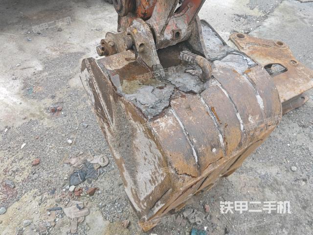 鏟斗45度(工作和回轉(zhuǎn)裝置) 鏟斗45度(工作和回轉(zhuǎn)裝置)