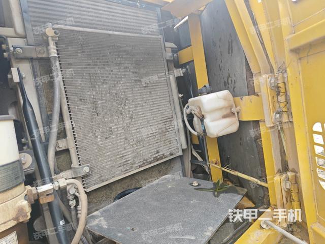 散熱器正面（大件艙室）