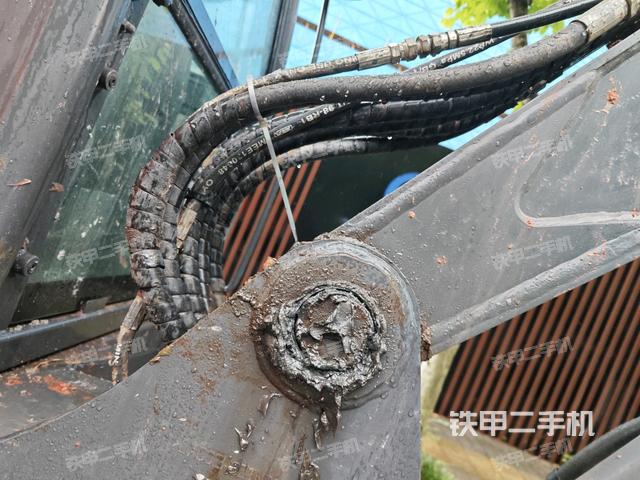 大臂根部?斜(工作和回轉(zhuǎn)裝置) 大臂根部?斜(工作和回轉(zhuǎn)裝置)