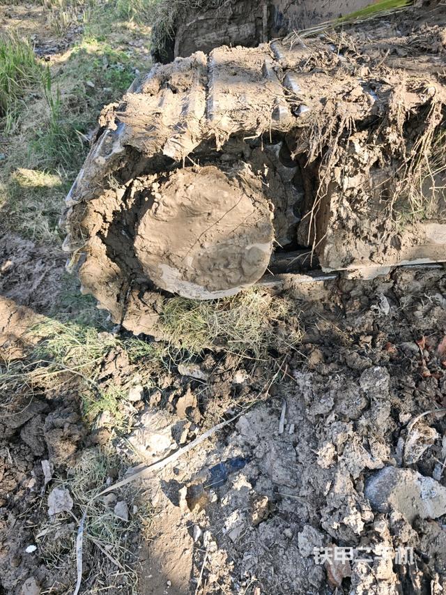 左侧行走马达盖板（行走机构）