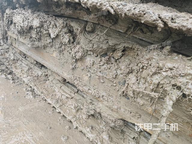 左托鏈輪和鏈筋（行走機(jī)構(gòu)）