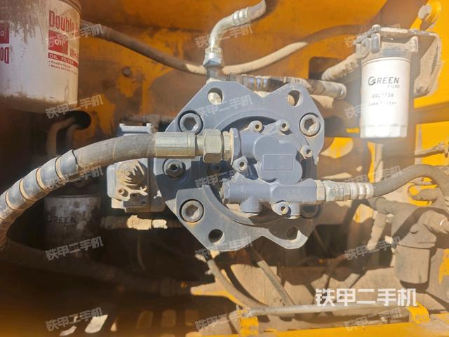 液压泵斜45 左（大件舱室）