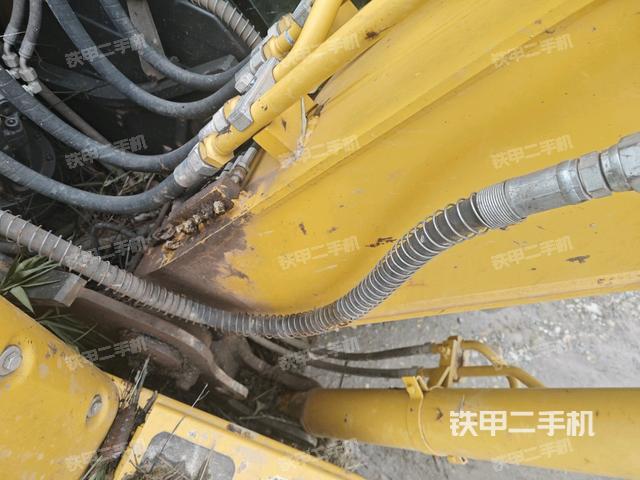 大臂根部?斜視（工作和回轉(zhuǎn)裝置）