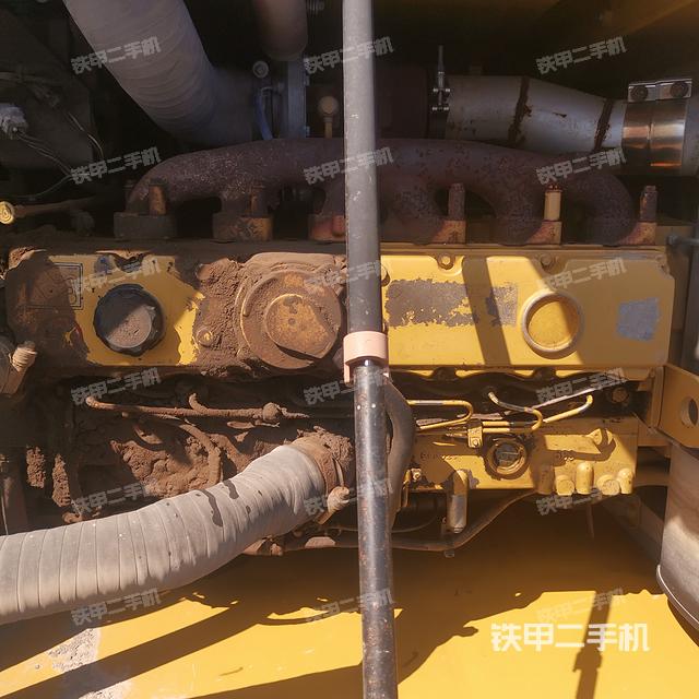 發(fā)動機整體俯視(整機外觀) 發(fā)動機整體俯視(整機外觀)