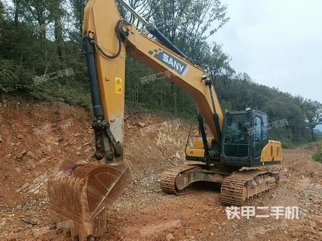 三一重工SY205C挖掘機