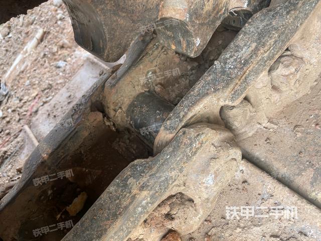 右側(cè)履帶整體（行走機(jī)構(gòu)）