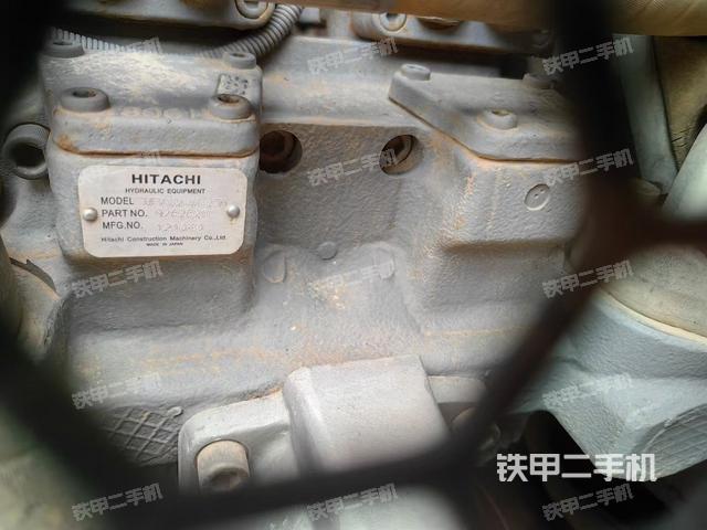 液壓泵斜45?左(大件艙室) 液壓泵斜45?左(大件艙室)