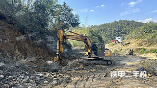 現(xiàn)代R215-7挖掘機(jī)