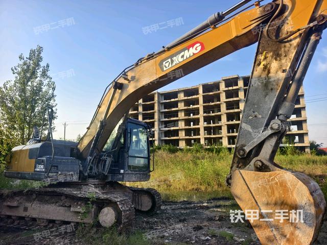 右前45(整機(jī)外觀) 右前45(整機(jī)外觀)