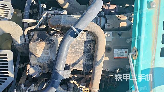發(fā)動機(jī)整體俯視(整機(jī)外觀) 發(fā)動機(jī)整體俯視(整機(jī)外觀)