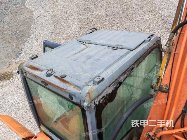 駕駛室頂部俯視(上車部件) 駕駛室頂部俯視(上車部件)
