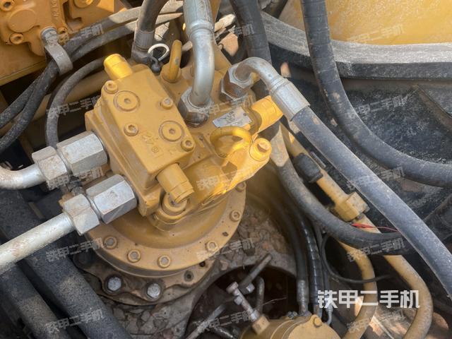 氣門室蓋螺絲特寫（上車部件）