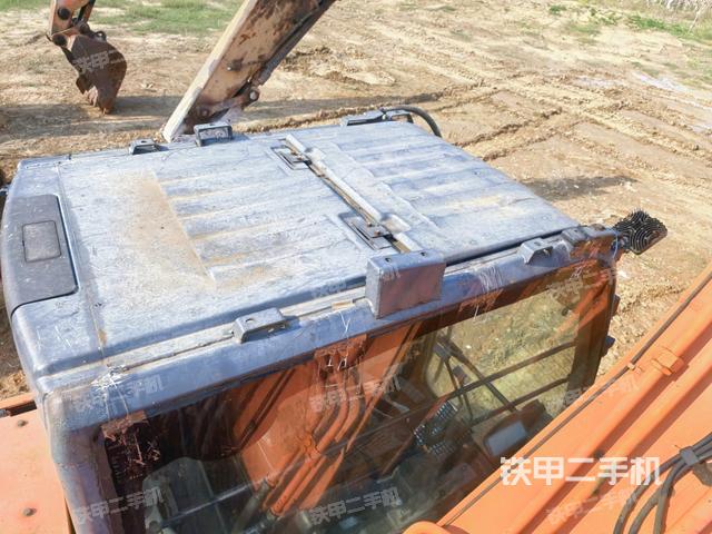 駕駛室頂部俯視(上車部件) 駕駛室頂部俯視(上車部件)