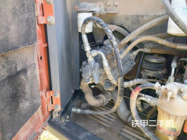 液壓泵室(大件艙室) 液壓泵室(大件艙室)