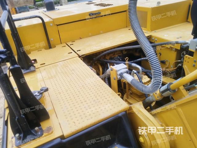 氣門室蓋螺絲特寫(上車部件) 氣門室蓋螺絲特寫(上車部件)