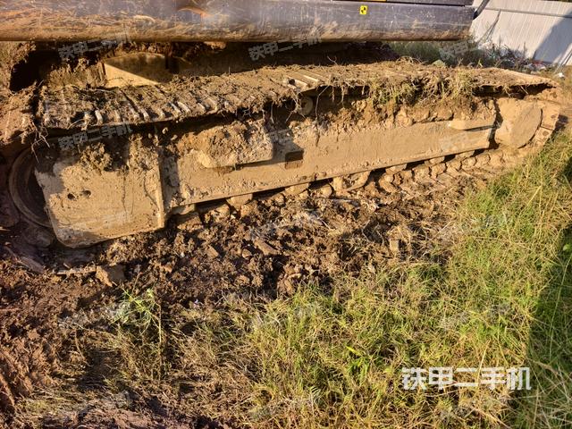 左側(cè)履帶整體?(行走機(jī)構(gòu)) 左側(cè)履帶整體?(行走機(jī)構(gòu))