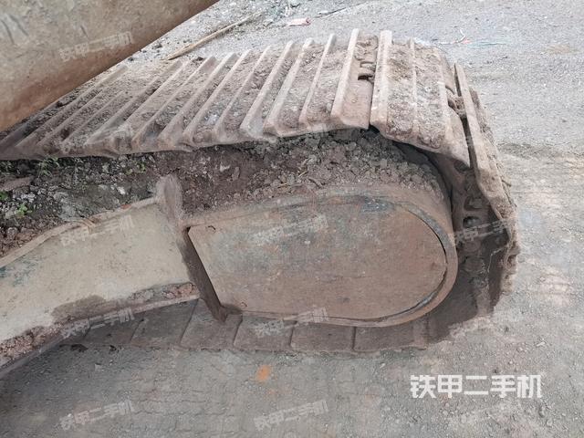 右側(cè)行走馬達(dá)蓋板(行走機構(gòu)) 右側(cè)行走馬達(dá)蓋板(行走機構(gòu))