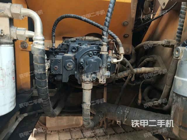 液壓泵斜45?左(大件艙室) 液壓泵斜45?左(大件艙室)