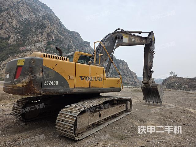 整机右后45°(整机外观) 整机右后45°(整机外观)