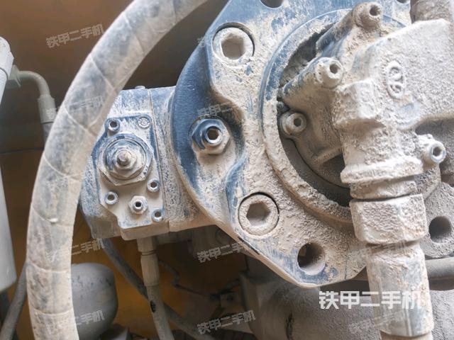 液壓泵斜45?左(大件艙室) 液壓泵斜45?左(大件艙室)