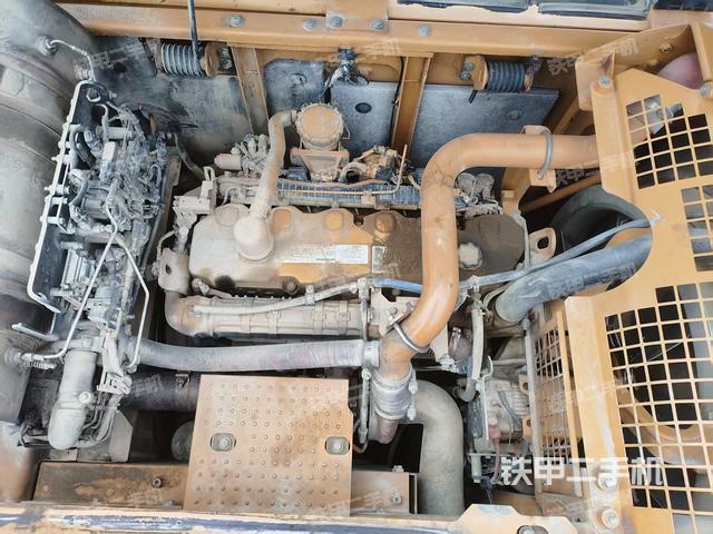 發(fā)動機整體俯視(整機外觀) 發(fā)動機整體俯視(整機外觀)