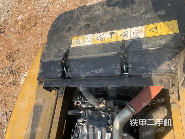 駕駛室頂部俯視（上車部件）