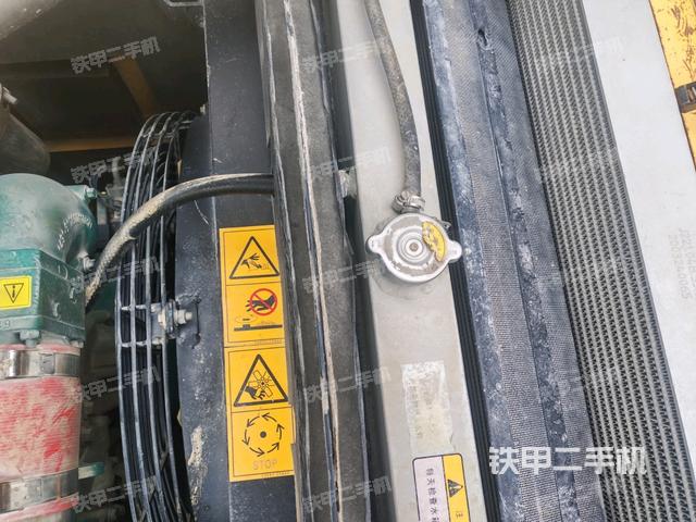 水箱+風(fēng)扇特寫(xiě)(上車(chē)部件) 水箱+風(fēng)扇特寫(xiě)(上車(chē)部件)