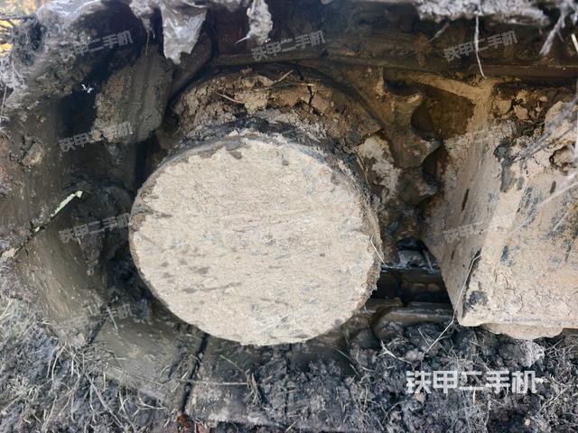 左側(cè)行走馬達(dá)蓋板(行走機(jī)構(gòu)) 左側(cè)行走馬達(dá)蓋板(行走機(jī)構(gòu))