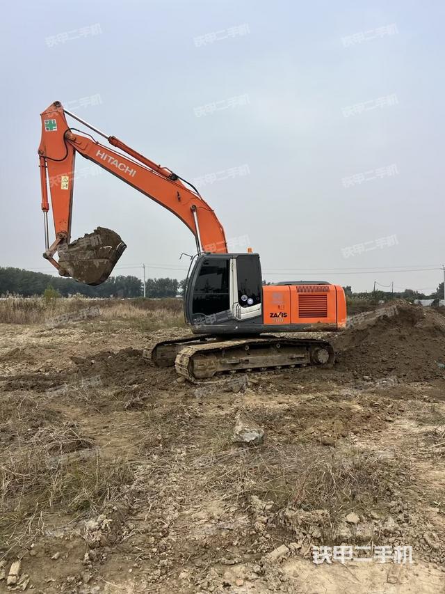 日立ZX200-3挖掘机