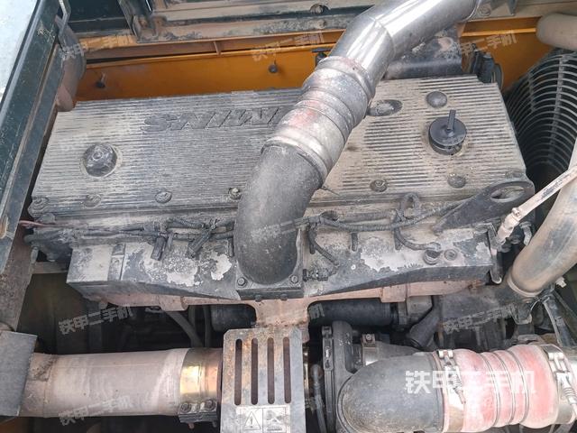發(fā)動機(jī)整體俯視(整機(jī)外觀) 發(fā)動機(jī)整體俯視(整機(jī)外觀)
